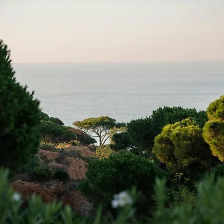W Residences Algarve 5* 알부페이라