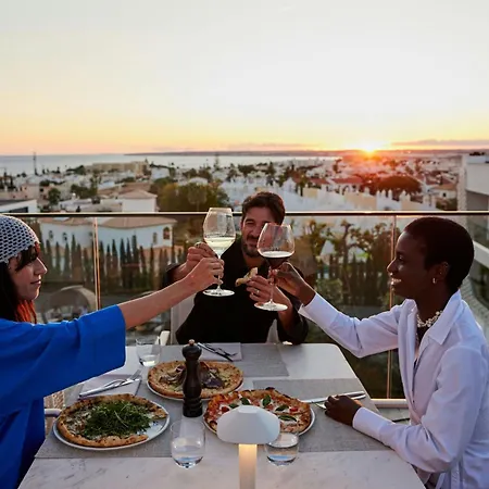 Отель W Residences Algarve Албуфейра