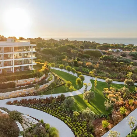 W Residences Algarve Hotell 5*