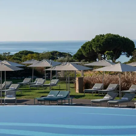 W Residences Algarve ホテル アルブフェイラ